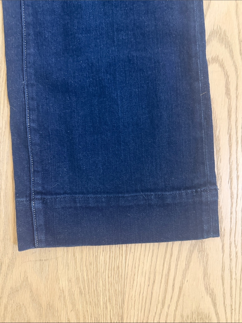 L'AGENCE Dark Blue High-Rise Wide Leg Jeans with Front Patch Pockets - Picture 4 of 8